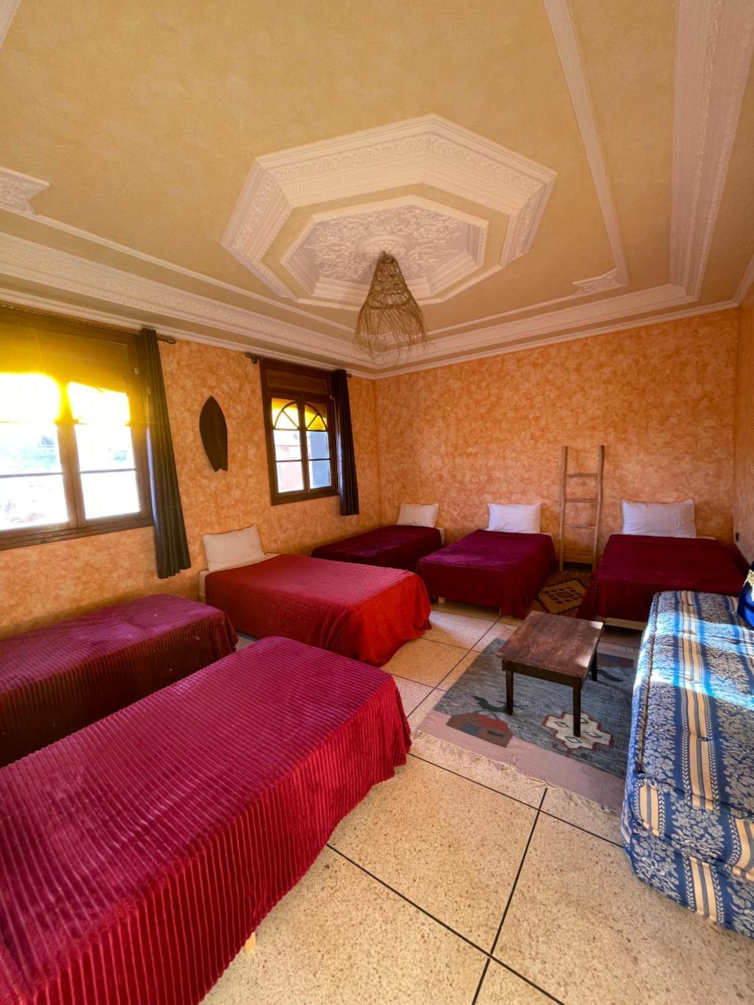 Хостел Berber Waves Surf House Tamraght Экстерьер фото